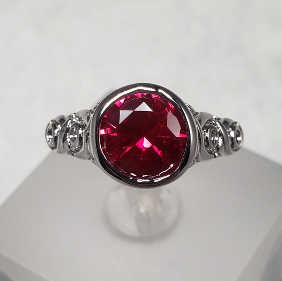 Sterling Bezel Set Red Ring - Picture 4 of 8
